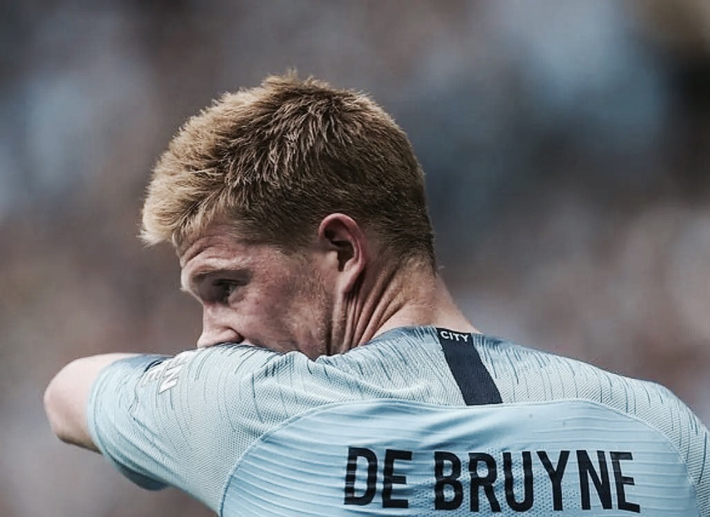 球星赛后发文鼓励全队：继续战斗（赛后球星发文为球队打气：奋战到底）