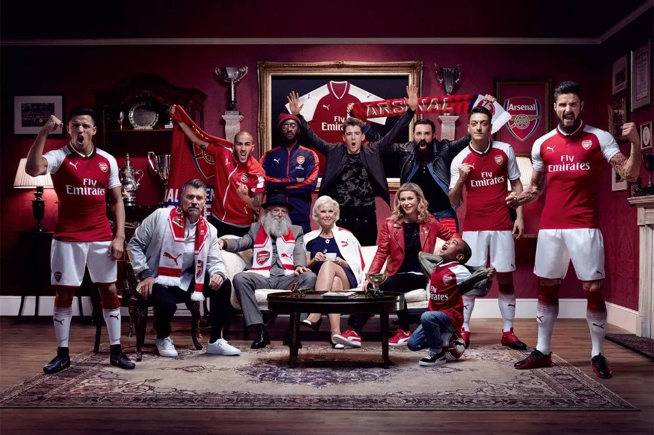 上海U20男足队员失利后哭成一片，徐根宝：哭什么？责任在我（上海U20男足失利后队员痛哭，徐根宝：别哭，责任我来担）