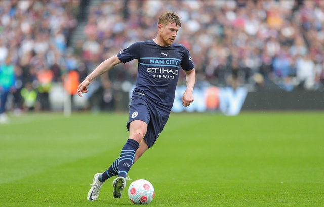 单届世欧预／欧预赛进球榜：哈兰德、莱万16球并列第一（单届世欧预／欧预赛射手榜：哈兰德与莱万同以16球领跑）