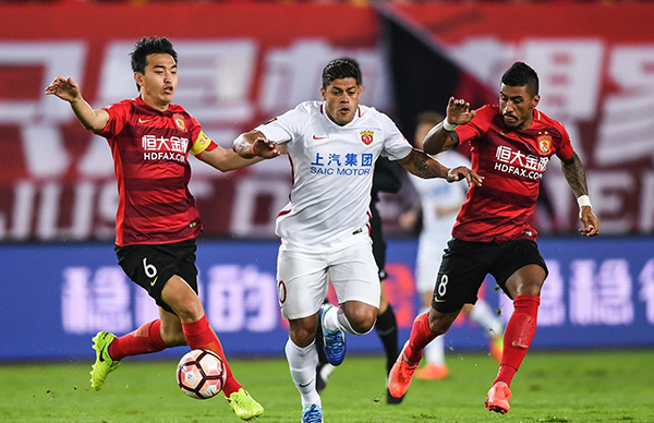 斯维拉尔：不意外我们目前排名榜首，但不该过早关注积分榜（斯维拉尔：领跑并不意外，但现在还不必看积分榜）