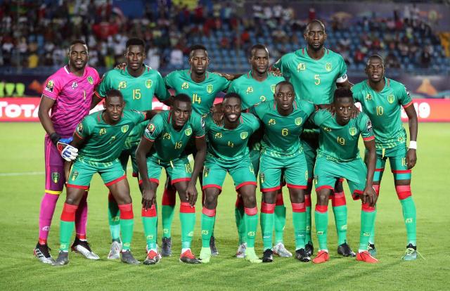 篮球位置五大角色详解（篮球五大位置角色全解析）