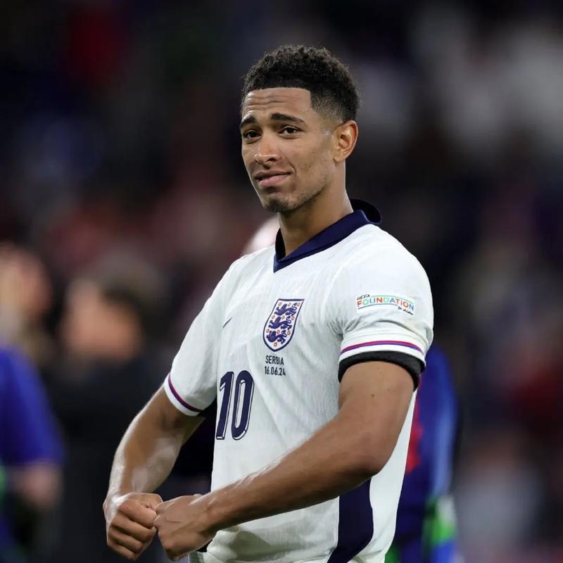 世界杯抽签仪式嘉宾：奥尼尔、布雷迪、贾奇、格雷茨基（奥尼尔、布雷迪、贾奇、格雷茨基将出席世界杯抽签仪式）