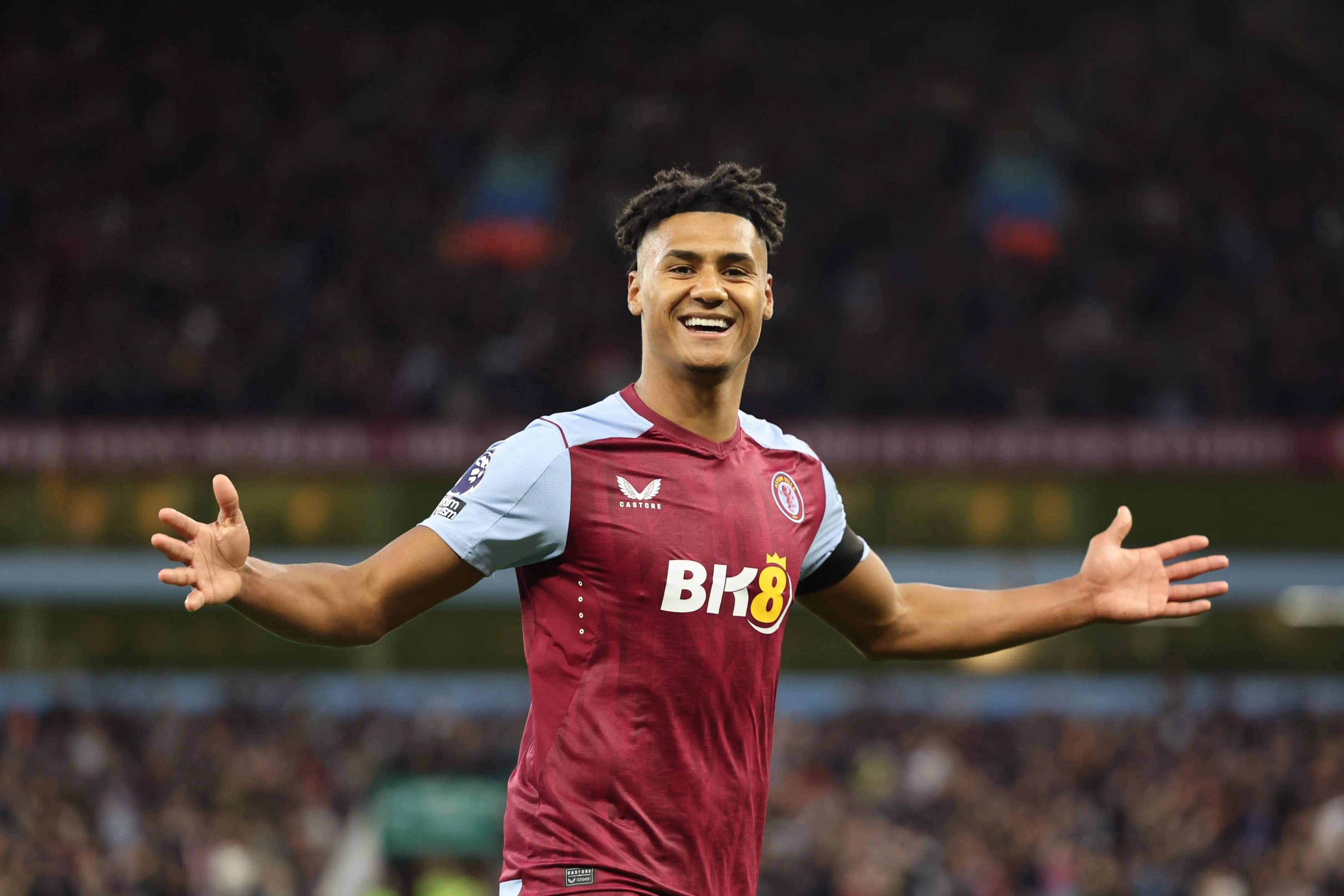 足球欧冠最佳球员票选开启，众星入围（足球欧冠最佳球员评选启动，群星云集入围）