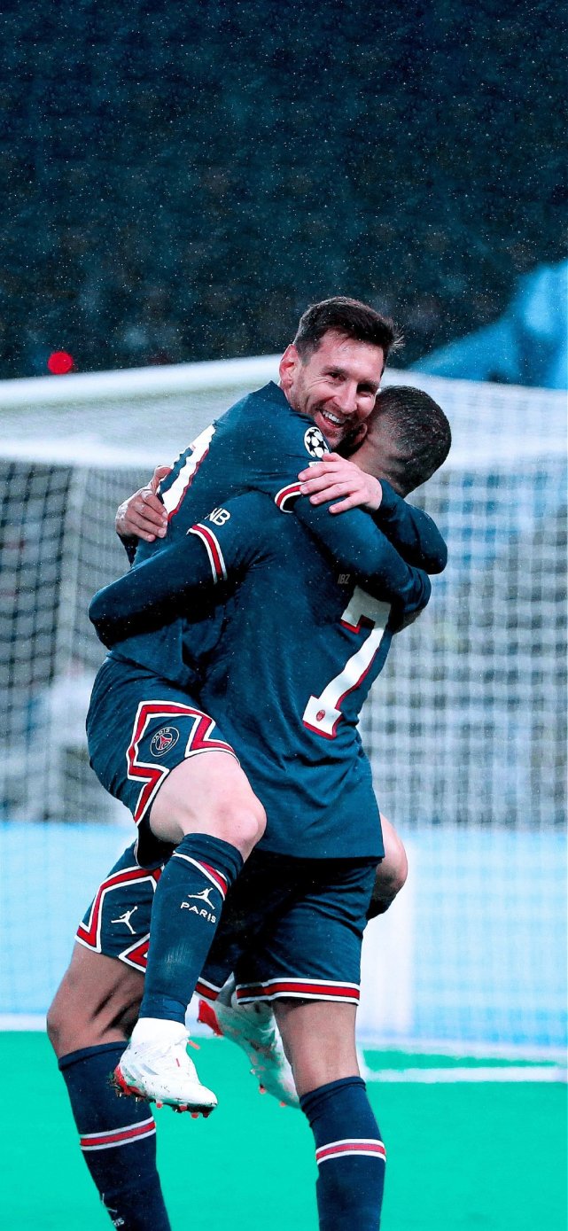 德天空：法兰克福和纽卡前锋奥苏拉达成冬窗转会口头协议