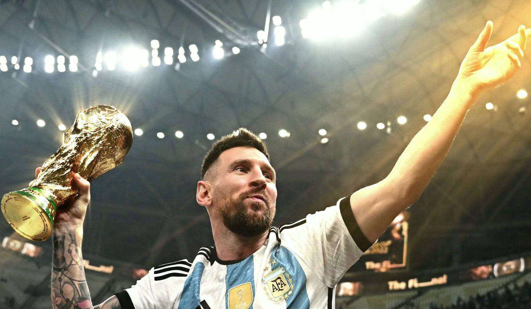 足球曝英超多队将出售核心以平衡财政（英超多队为平衡财务拟出售主力球员）