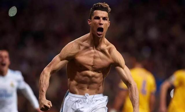 中国球员留洋要分几步走？看看日本足球的“参考答案”（中国球员留洋该如何分步推进？看看日本足球的可供借鉴之路）