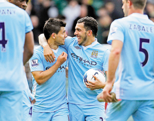 队友为了他拼到抽筋（为他而战，队友拼到抽筋）