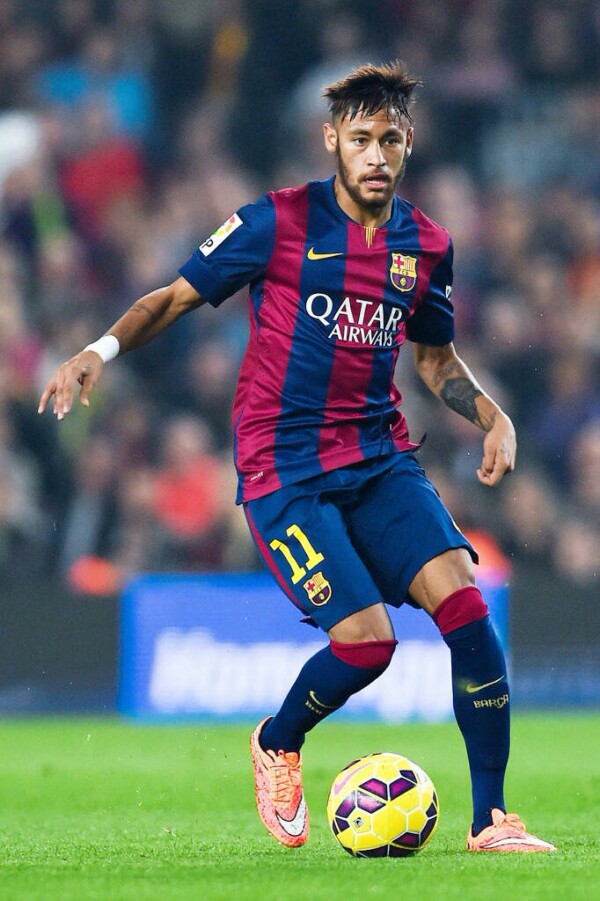 震怒！曝利物浦考虑重罚萨拉赫：内部禁赛 或已踢完红军生涯最后1场（传利物浦考虑对萨拉赫重罚：或内部停赛，恐已踢完红军生涯最后一战）