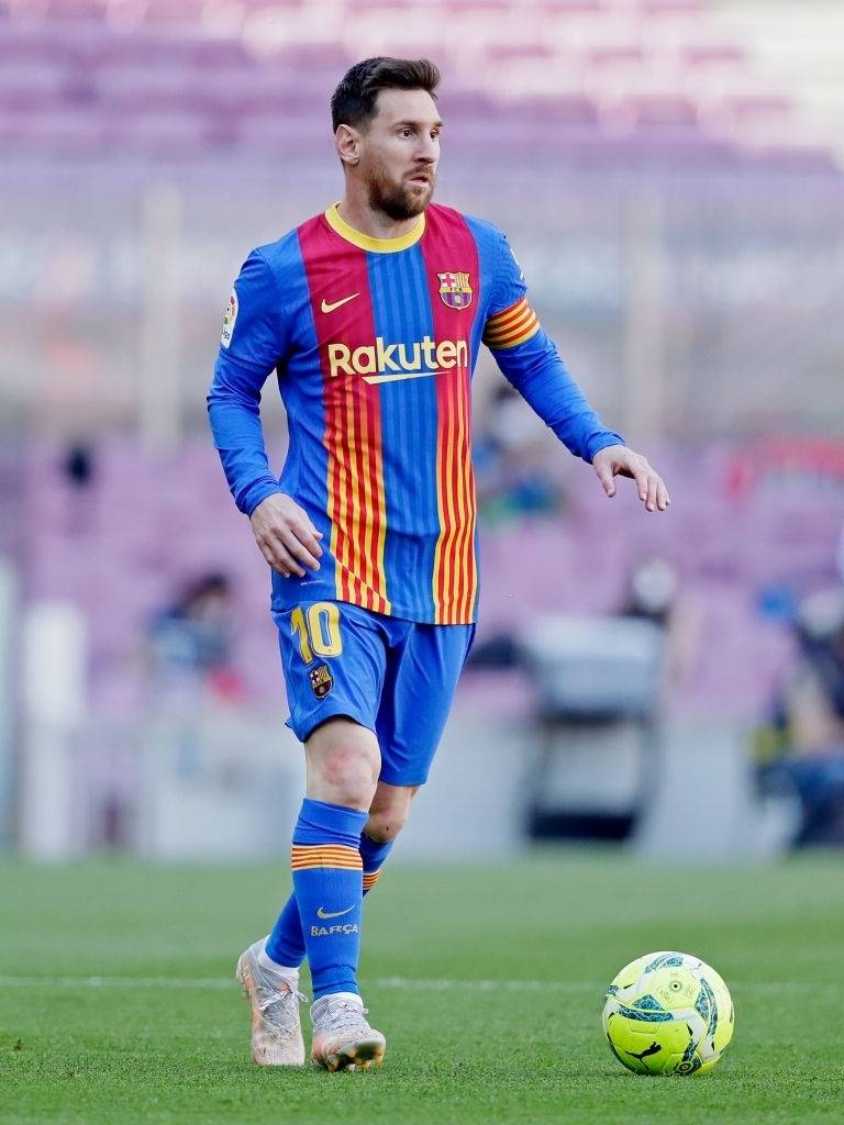 阿斯：皇马仍信任阿隆索，但需要他和球队给出决定性的回应（阿斯：皇马对阿隆索仍有信心，要求他与球队拿出决定性回应）