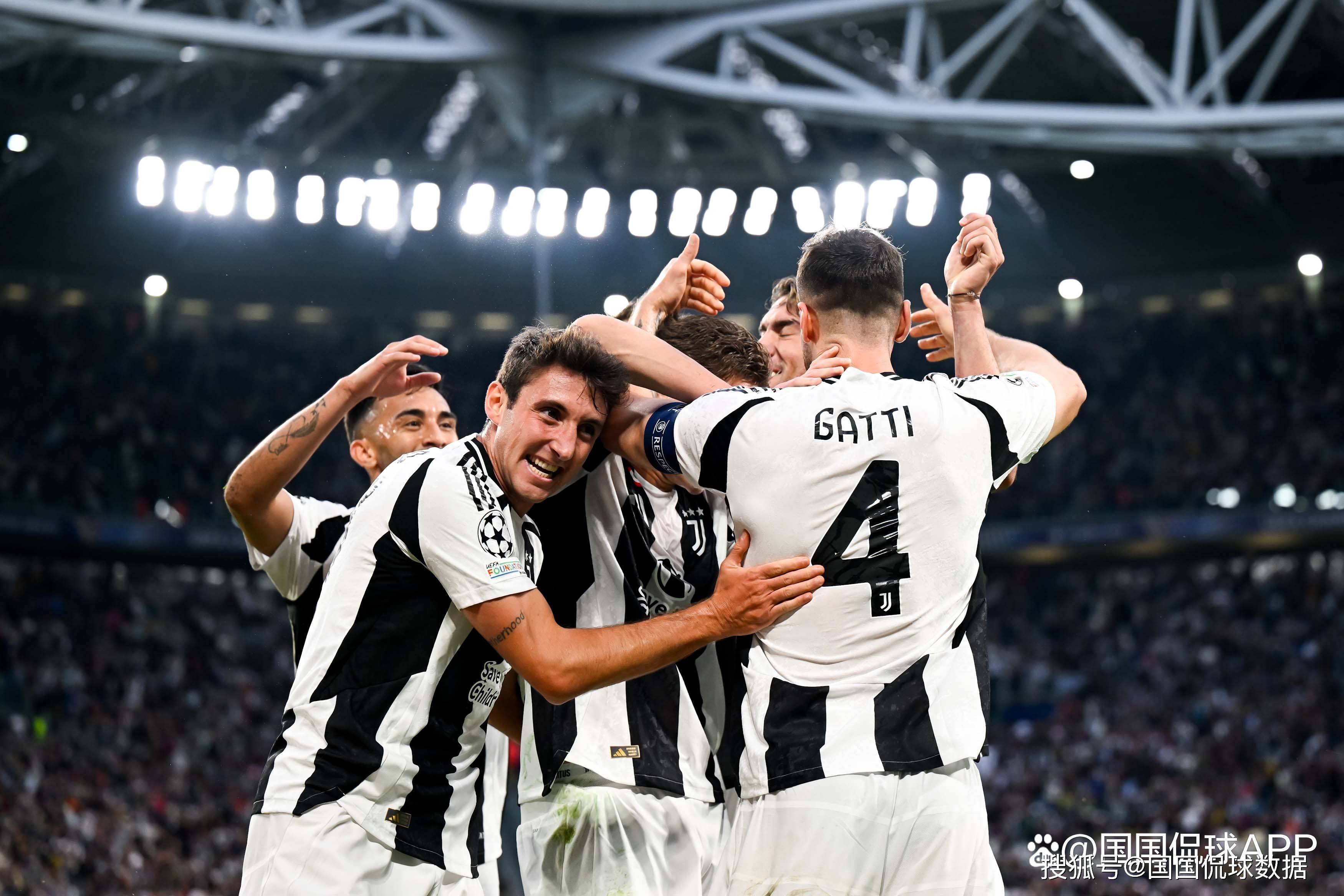 2025／26赛季俱乐部引援花费排名：利物浦以4.83亿欧的引援费用排名第一，英超俱乐部多达9家（2025／26赛季引援支出榜：利物浦以4.83亿欧居首，英超球队占据9席）