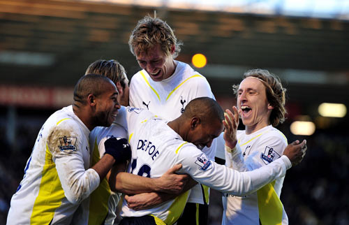 克雷莫内塞vs莱切：瓦尔迪、奥代罗首发，班达、法尔科内出战（克雷莫内塞对阵莱切：瓦尔迪、奥代罗先发，班达、法尔科内登场）