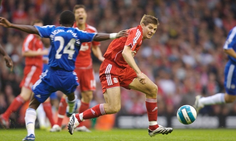 每体：巴塞罗那竞技后卫朗德里-法雷膝盖受伤，或将长期缺阵（每体：巴萨竞技后卫朗德里-法雷膝部受伤，恐长期缺席）