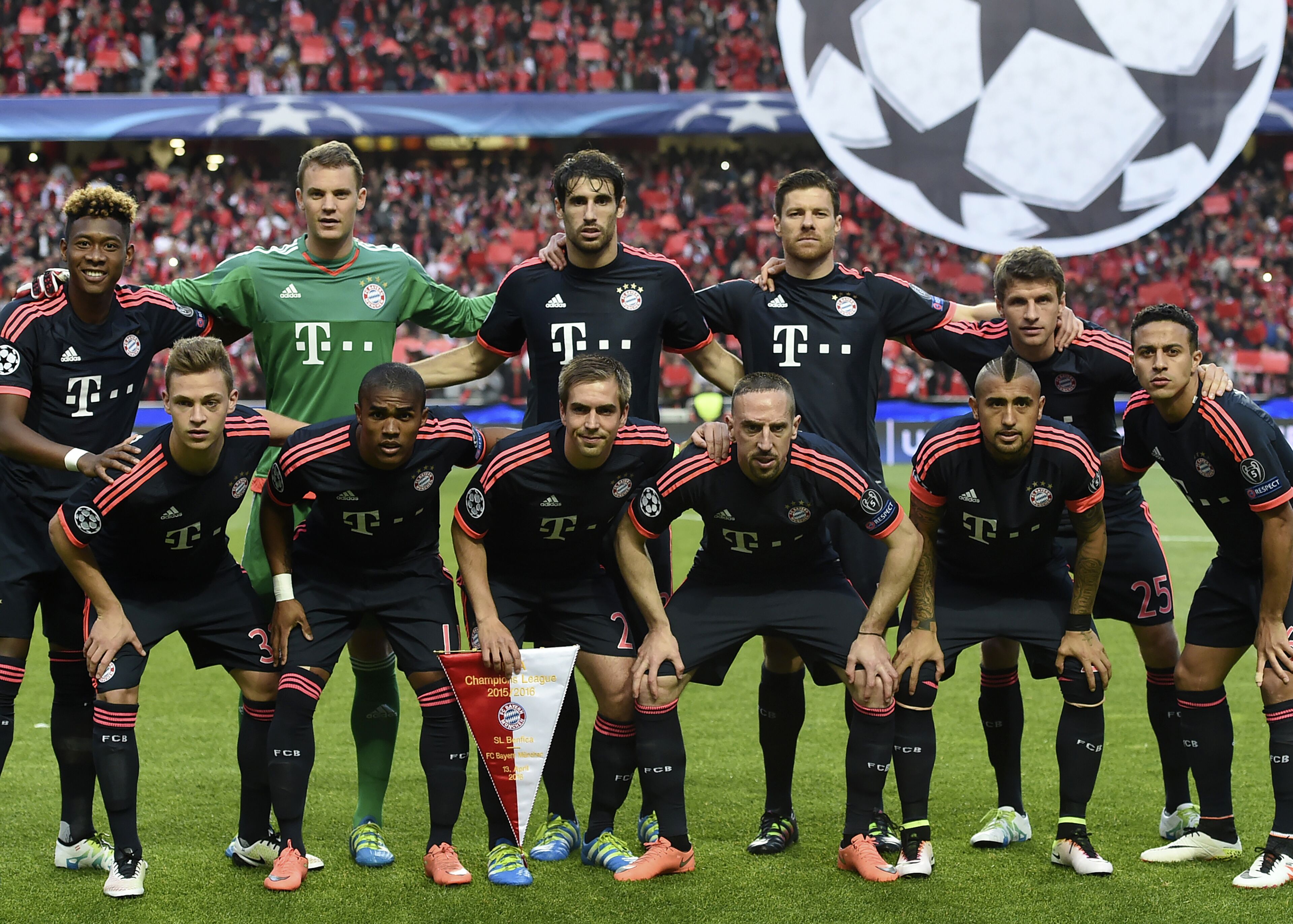 记者：前国门李雷雷有望接替杨智，担任青岛西海岸守门员教练（媒体称前国门李雷雷或将接班杨智，出任青岛西海岸门将教练）